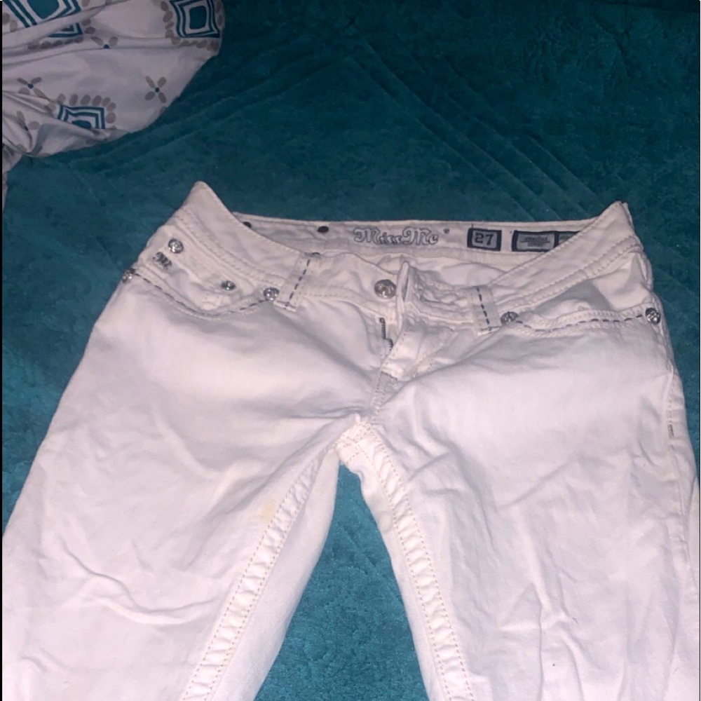 White miss me jeans